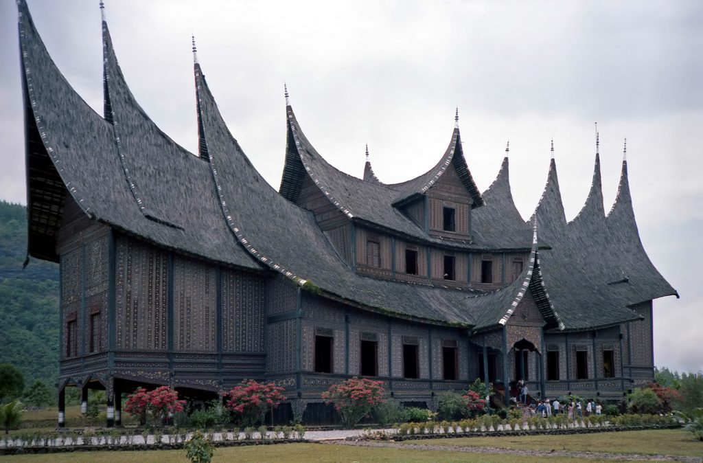 Istana Pagaruyung (Minangkabau)